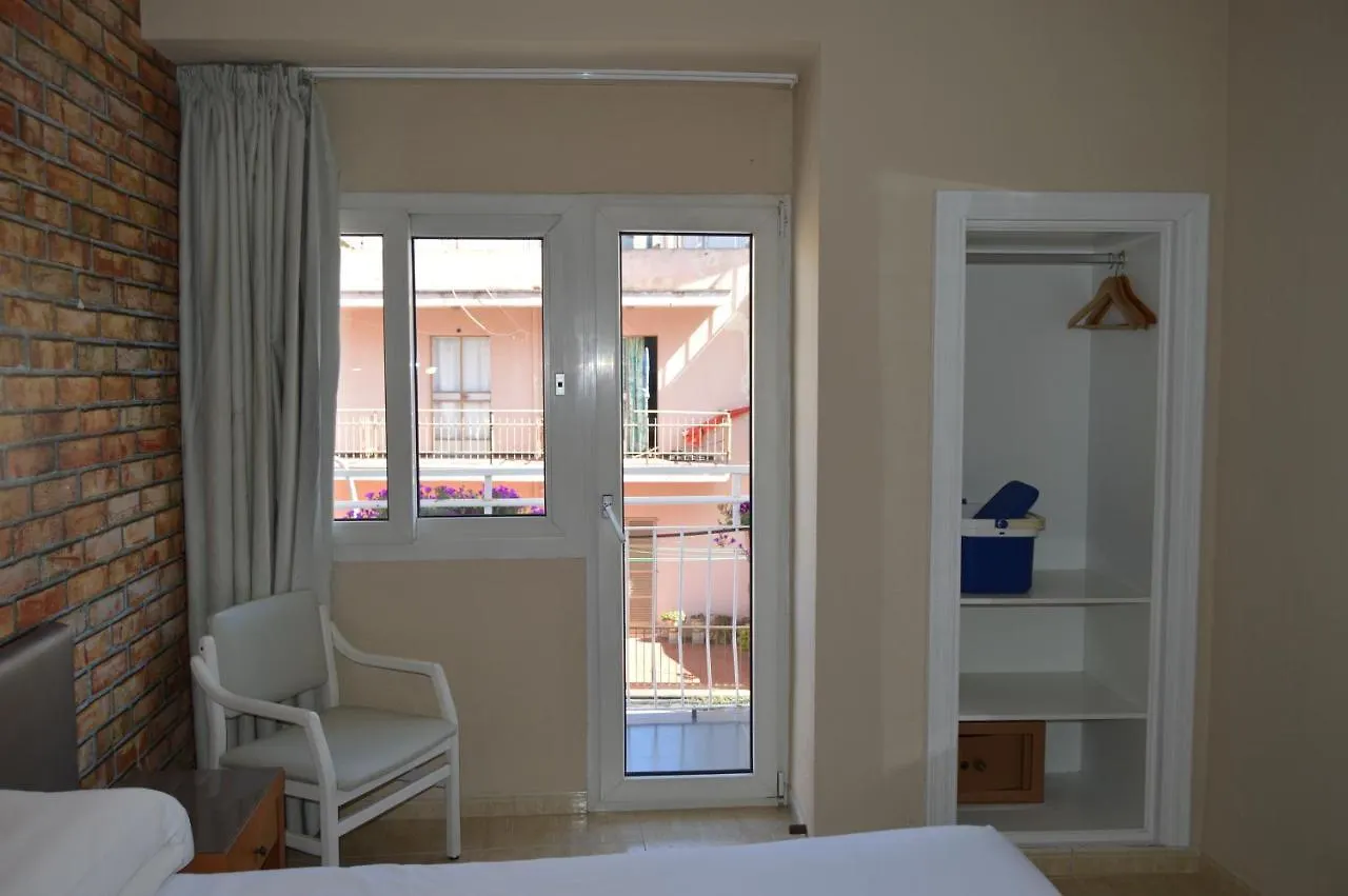 Hostal Mar Del Plata (Adults Only) El Arenal  Playa de Palma (Mallorca)