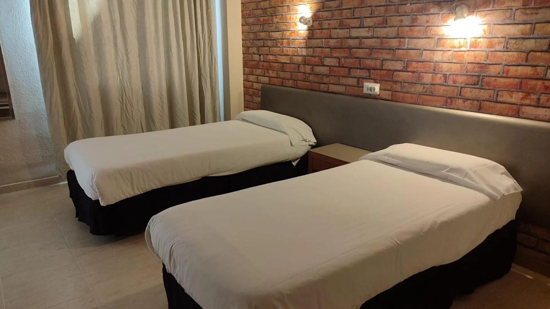 Hostal Mar Del Plata (Adults Only) El Arenal  Spanien